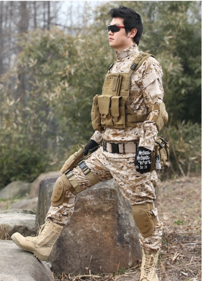 quan-ao-linh-my-thuy-quan-luc-chien-my-quan-ao-tui-hop-chien-thuat-11